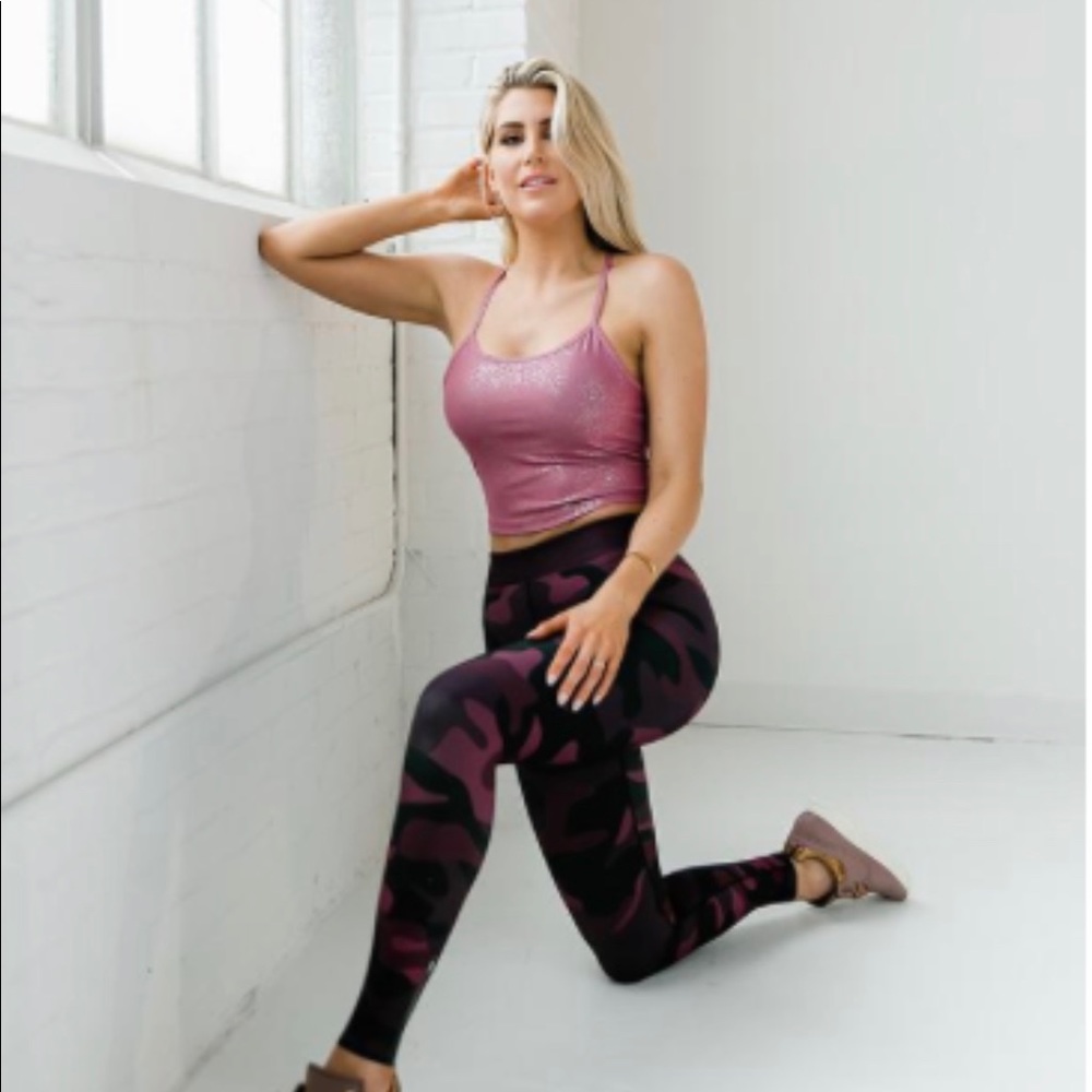 COR By Ultracor Bordeaux Burgundy Camo Leggings S